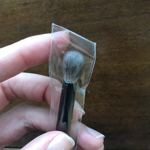 Neverused Makeup Brushes Eyes & Cheeks - Picture 8 of 8